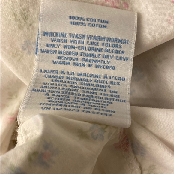 Shabby Chic Candy Floral QUEEN Pillow Case Set Rachel Ashwell NWOT - Picture 3 of 4